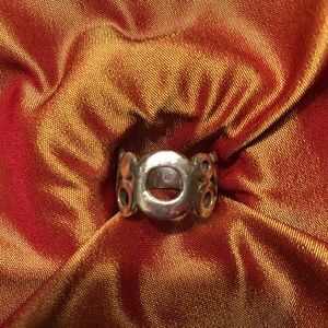Sterling silver circle ring
